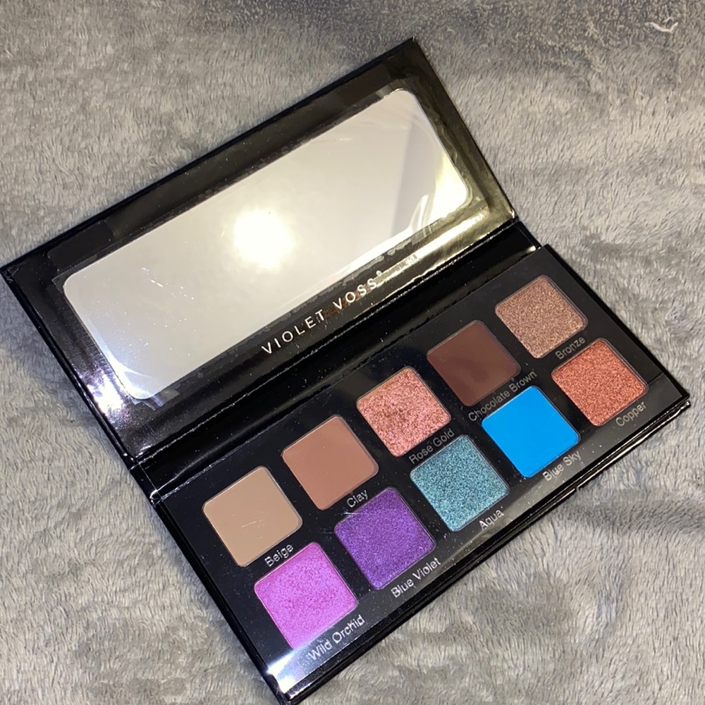 Violet Voss Essentials 2 eyeshadow palette